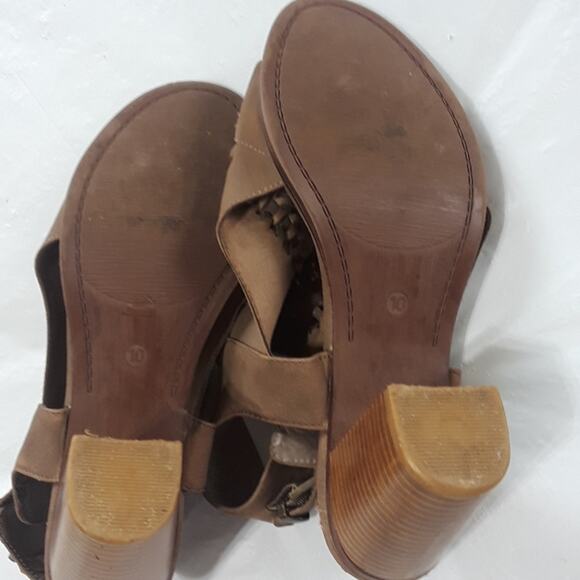 Pierre Dumas Womens Sz 10 Aria Brown Peep Toe Block Heel Sandals - Picture 8 of 12